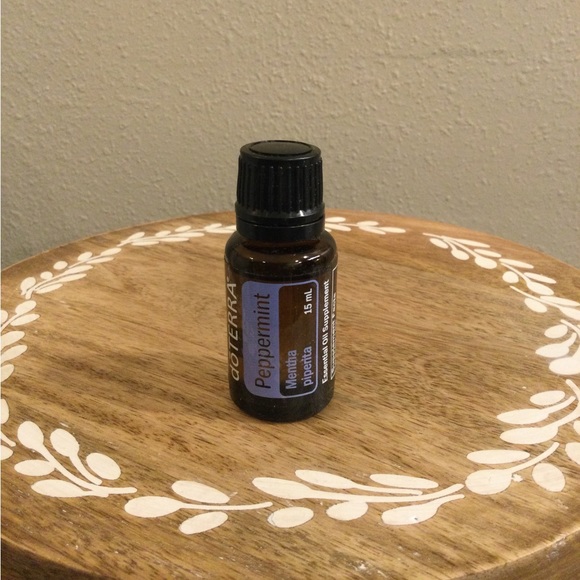 doTERRA Peppermint Essential Oil - Picture 2 of 4